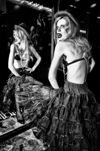 Stare and sideline, New York, 2012
